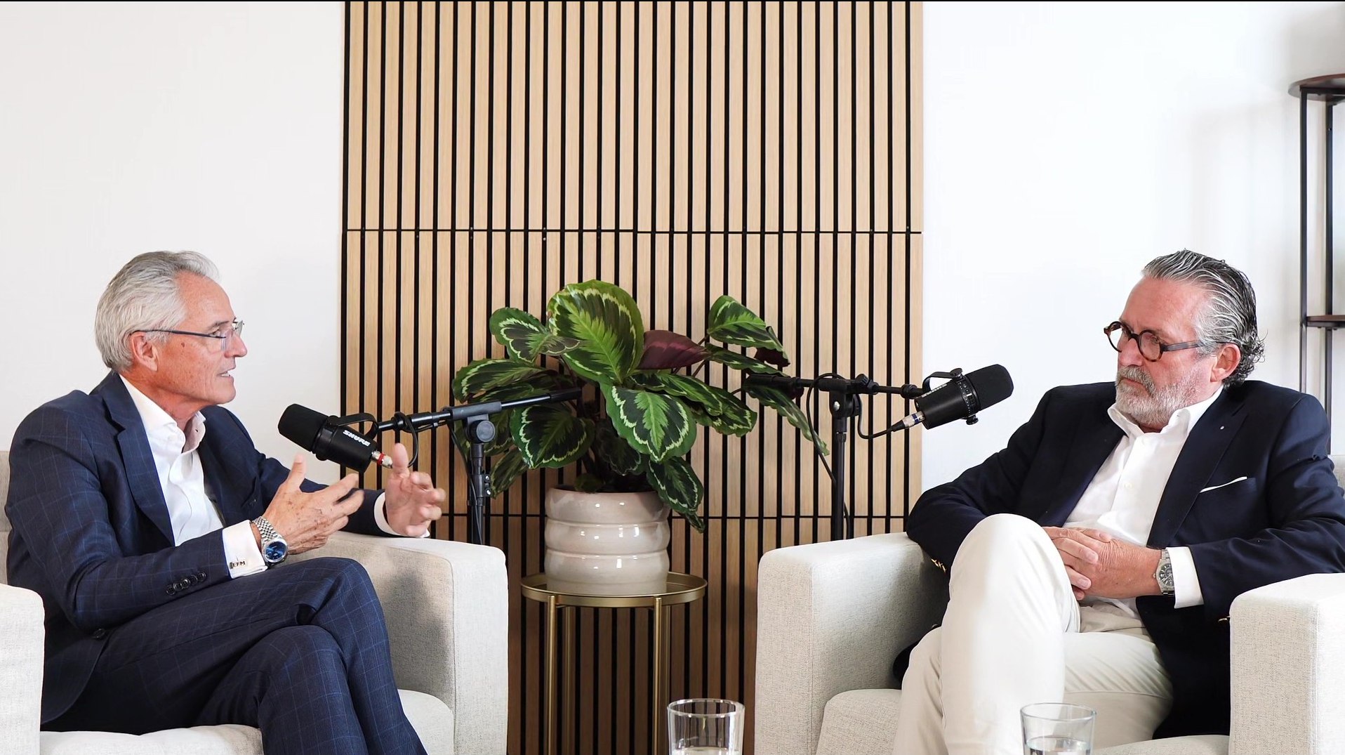 Josef Graf im Podcast-Gespräch mit einem Gast